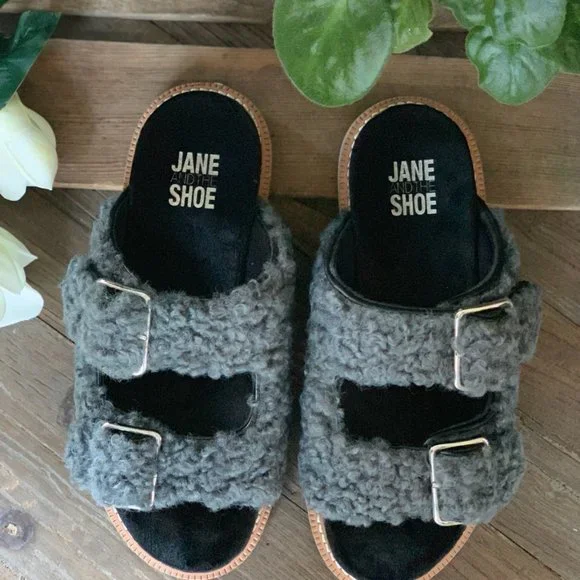 Jane and the Shoe - Kiki Slide - Picture 3 of 3